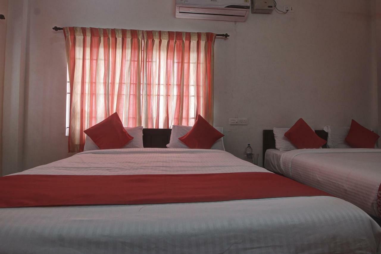 Oyo 42678 Hotel Vasantha Bhavanam Saver 코임바토르 외부 사진